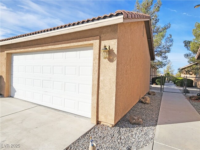 Building Photo - 1340 Pocahontas Ave