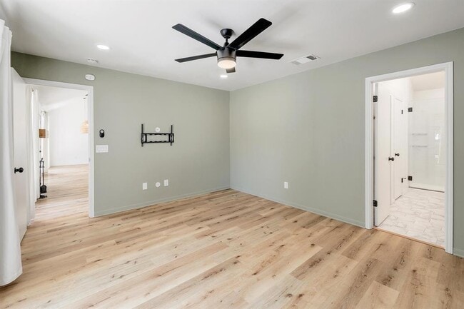 Building Photo - 1205 Rambling Trail