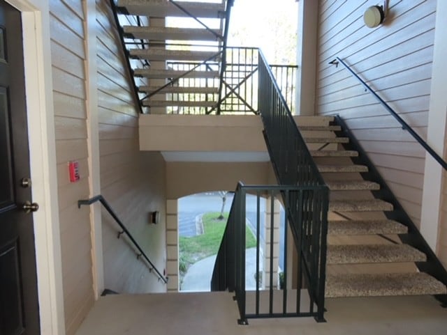 Building Photo - 13810 Sutton Park Dr N
