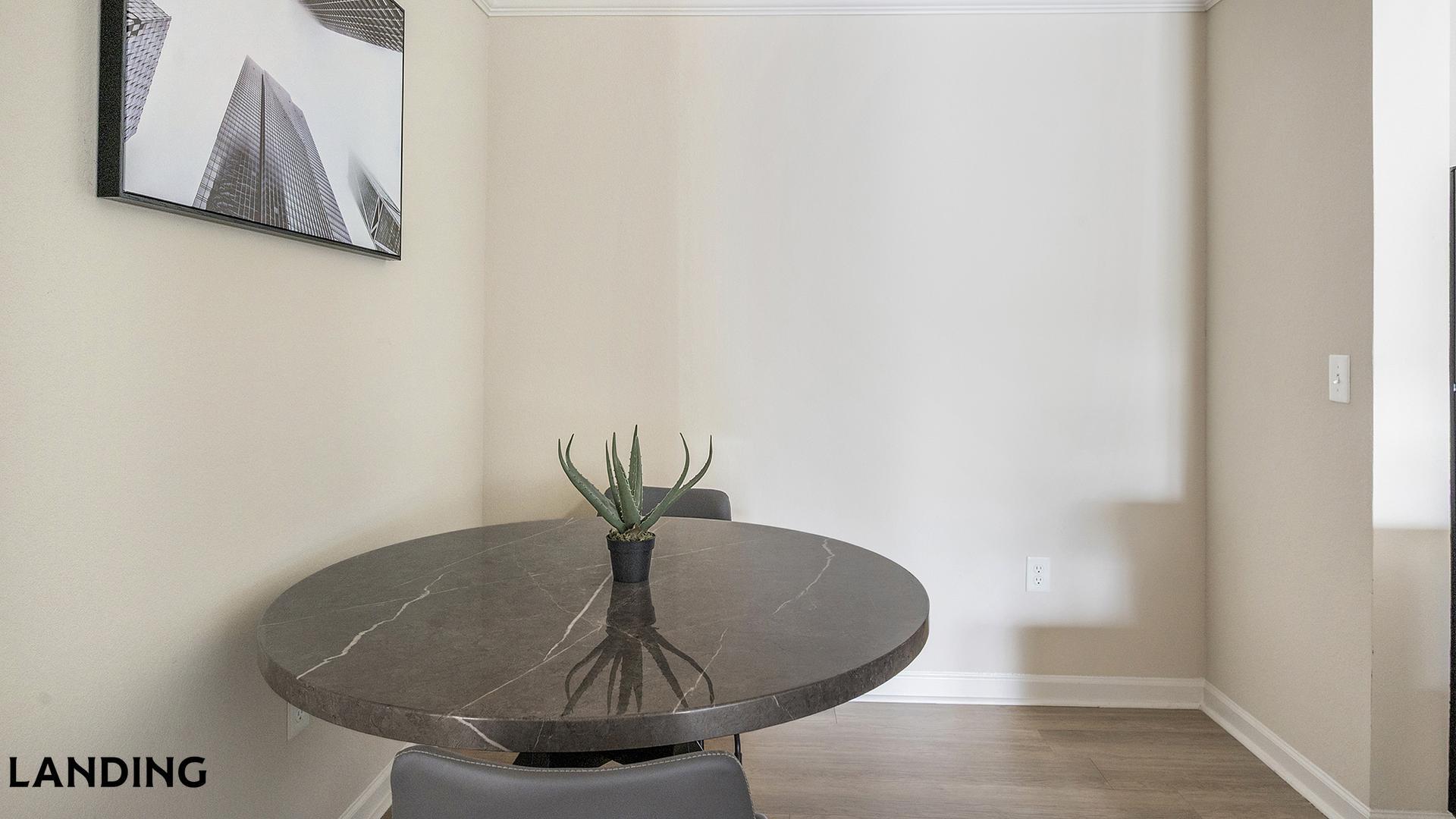 Building Photo - 210 Hillwood Blvd