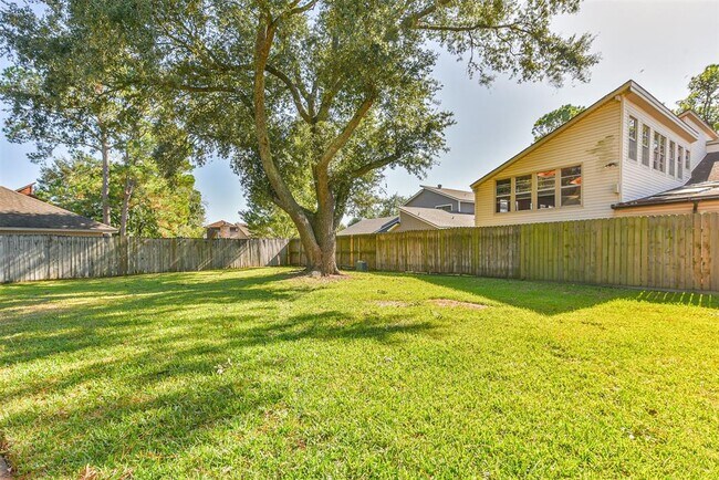 Building Photo - 4703 Ironwood Dr