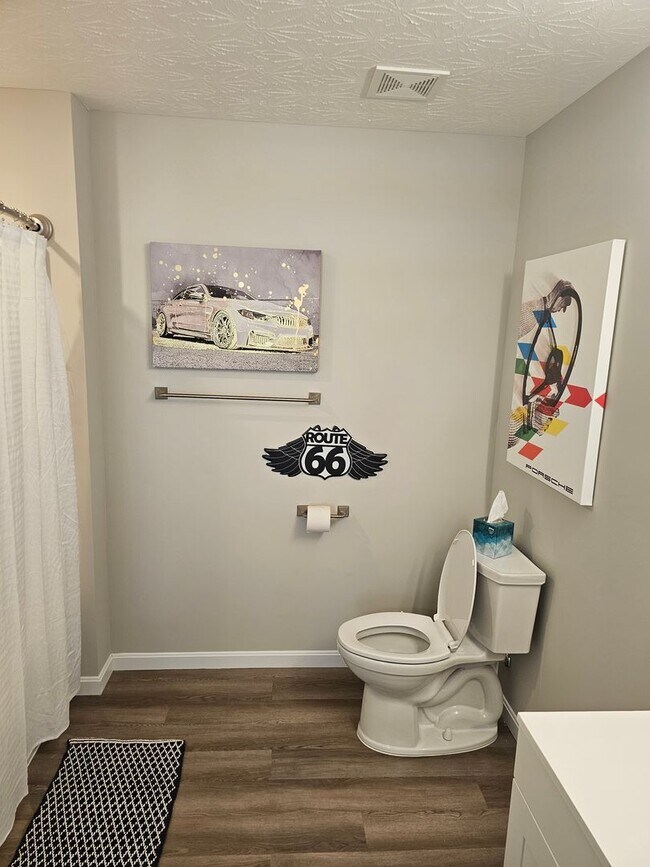 Building Photo - Vroooom . . . . the ROAD is calling. . . .Fully furnished themed rental includes all utilities an...