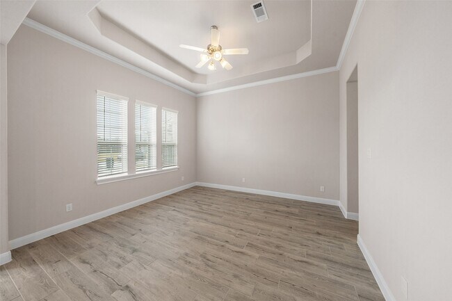 Building Photo - 1524 N Blue Bonnet Ln