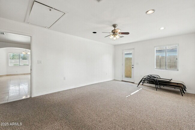 Building Photo - 3519 N 63rd Pl