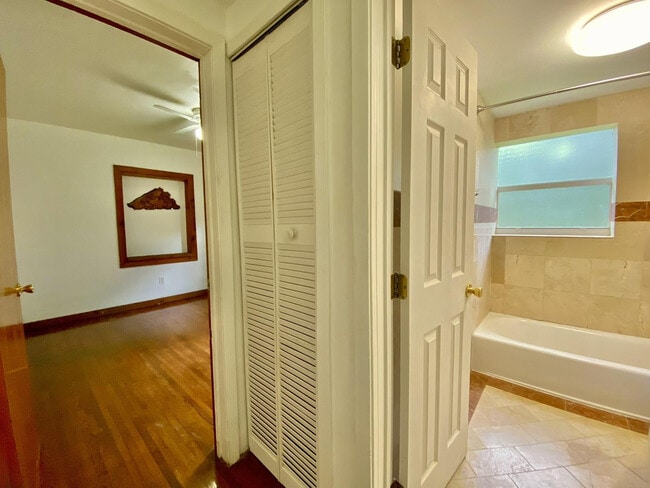 Building Photo - 14131 NW 3rd Ave