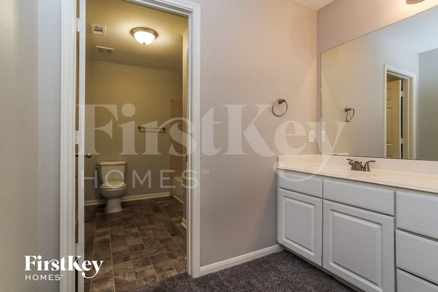 Building Photo - 3106 Thicket Path Way