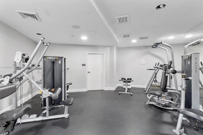 Building Photo - 1250 S Miami Ave