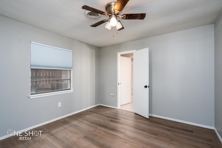 Building Photo - 3216 Chimney Rock Rd