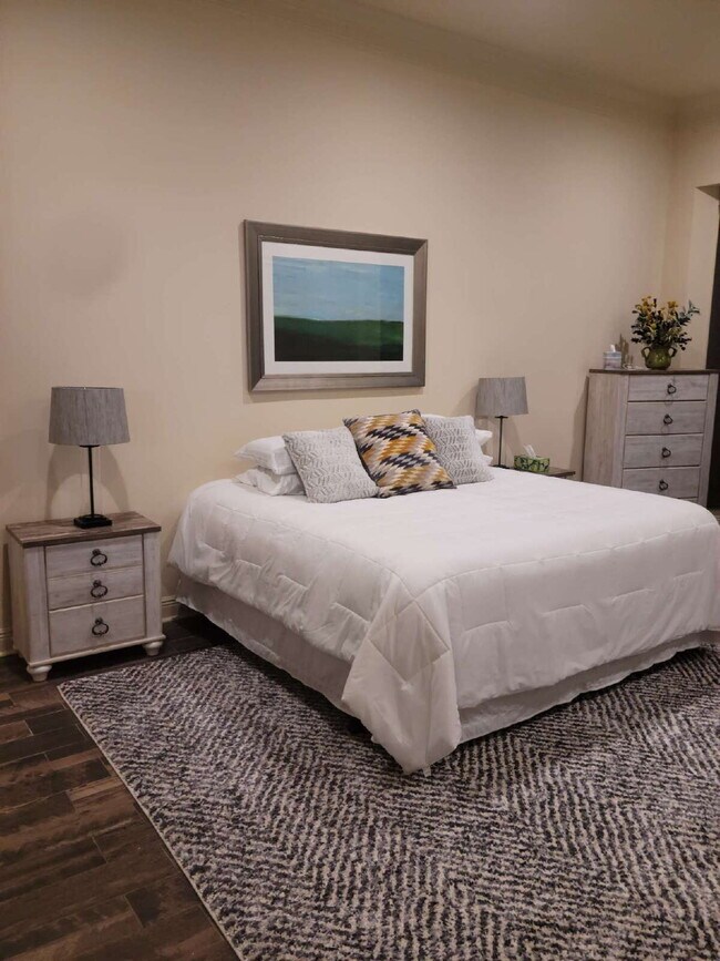 Building Photo - Experience Luxurious Living: Spacious 3-Bedroom Home with Golf Course views on Pebble Beach Drive!