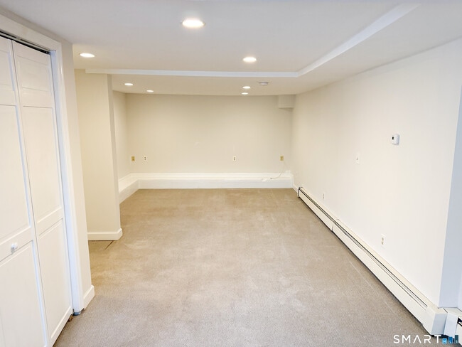 Building Photo - 25 Saugatuck Ave