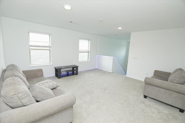 Building Photo - 14463 Cedar Ledge Ln