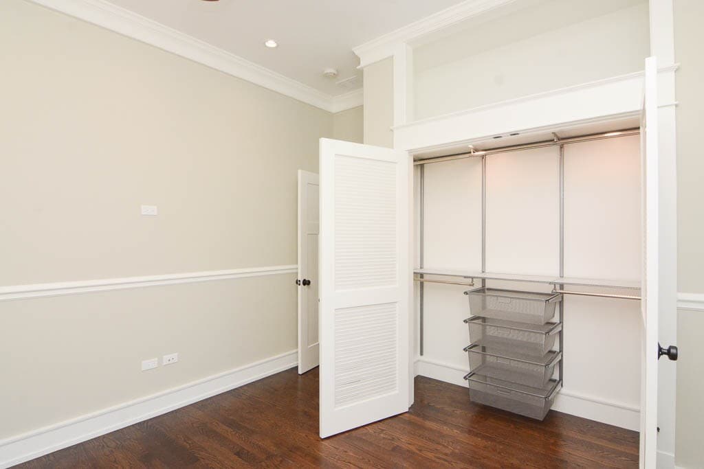 Building Photo - 3442 N Hoyne Ave