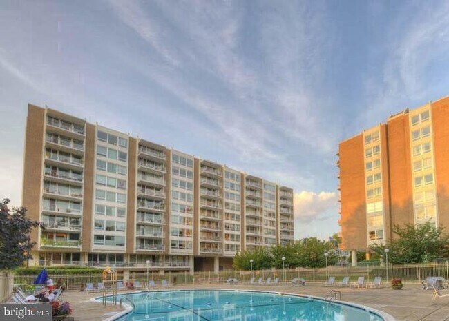 Pool for those long summer days - 1435 4th St SW