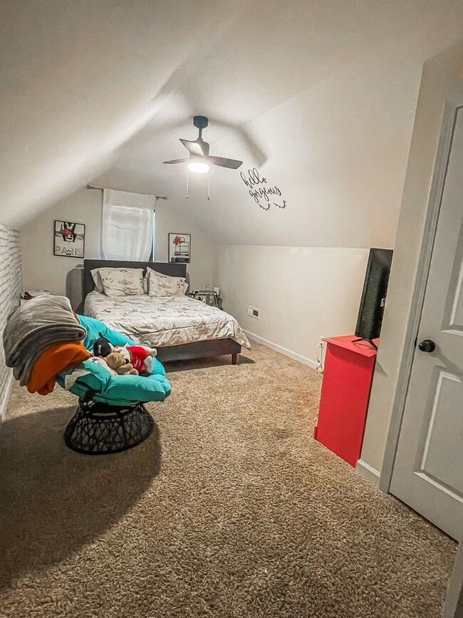 Building Photo - 4 Bedroom Swansboro Home for Rent