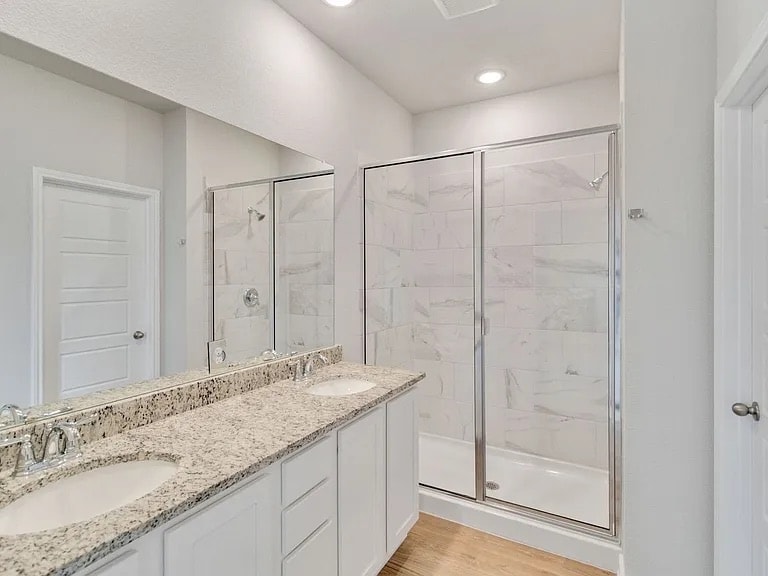 Building Photo - 358 Nespral Dr