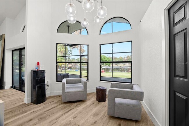 Building Photo - 15912 Willowdale Rd