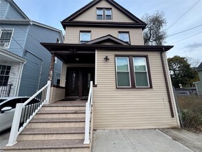 Building Photo - 122 Terrace Ave