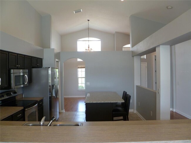 Building Photo - 6936 Cohasset Cir