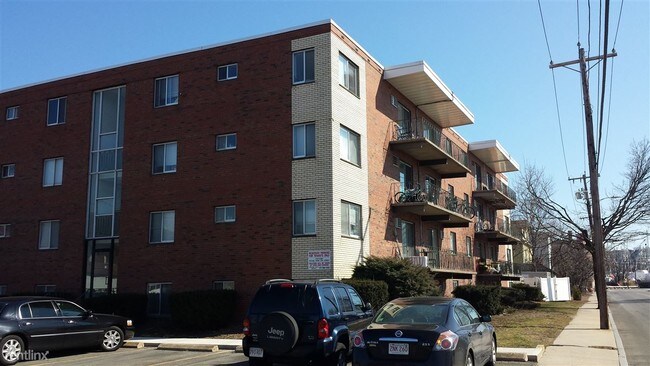 Building Photo - 1 br, 1 bath Apartment - 435 Shirley St 26