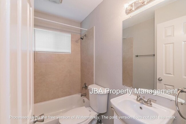 Building Photo - 3515 Selk Ave