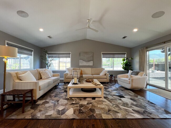 Building Photo - Wine Country Retreat with Guest Cottage & Vineyard Views