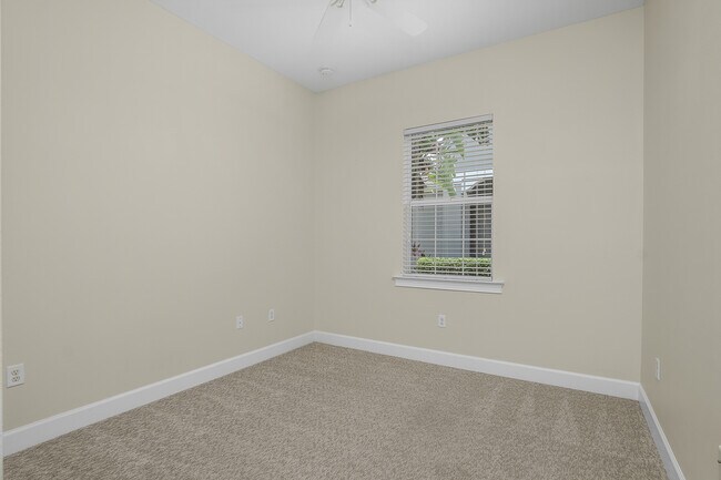 Building Photo - 7162 Dominica Dr