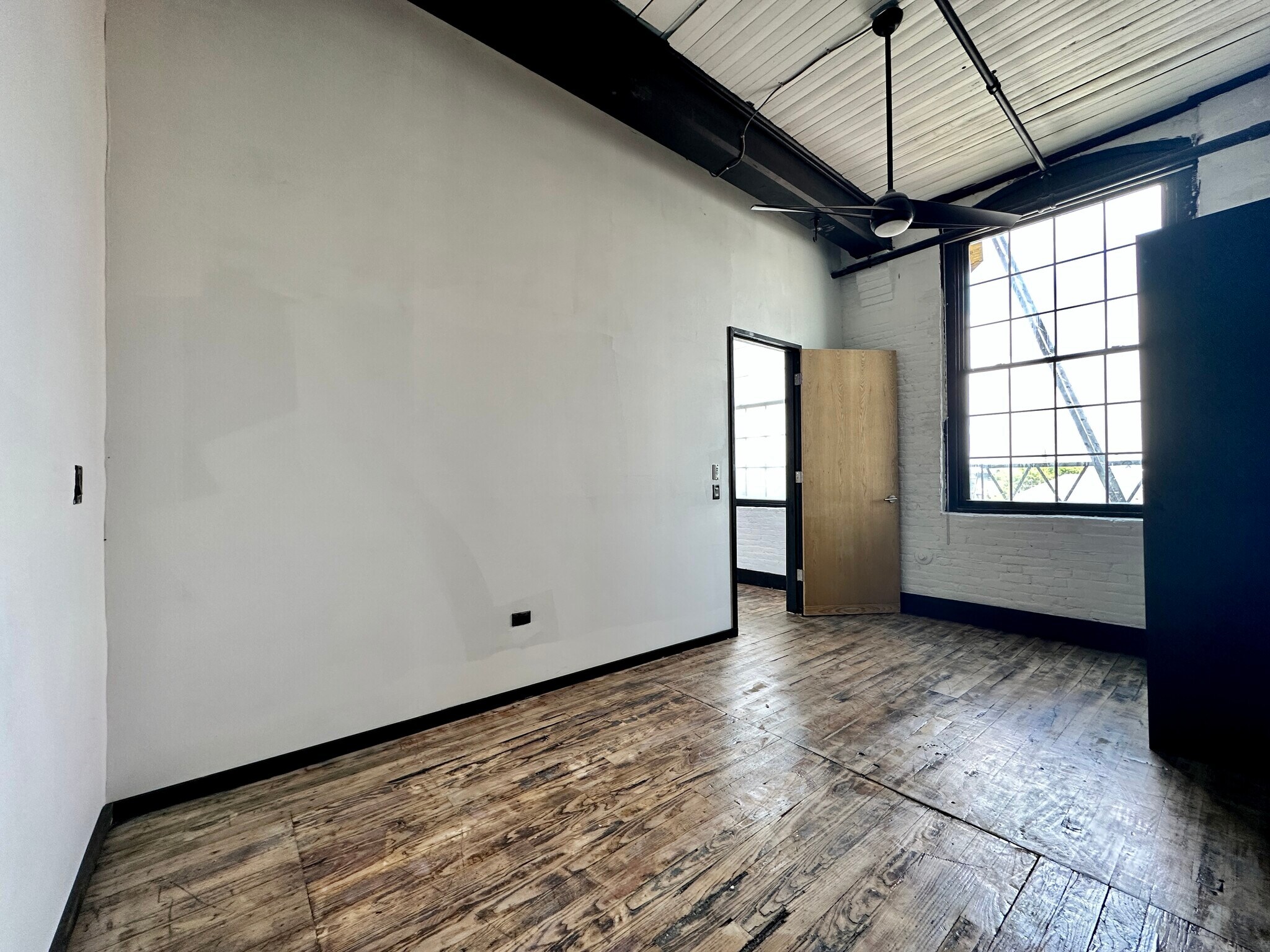 Building Photo - 109 Summer St