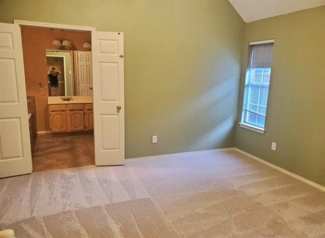 Building Photo - 2212 Heatherton Pl
