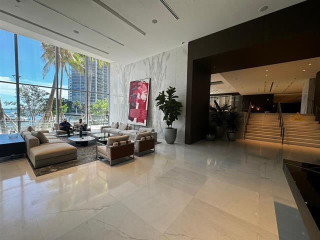 Building Photo - 300 Biscayne Boulevard Way