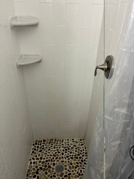 Private bathroom for bedroom #1 - 213 Knoll Dr