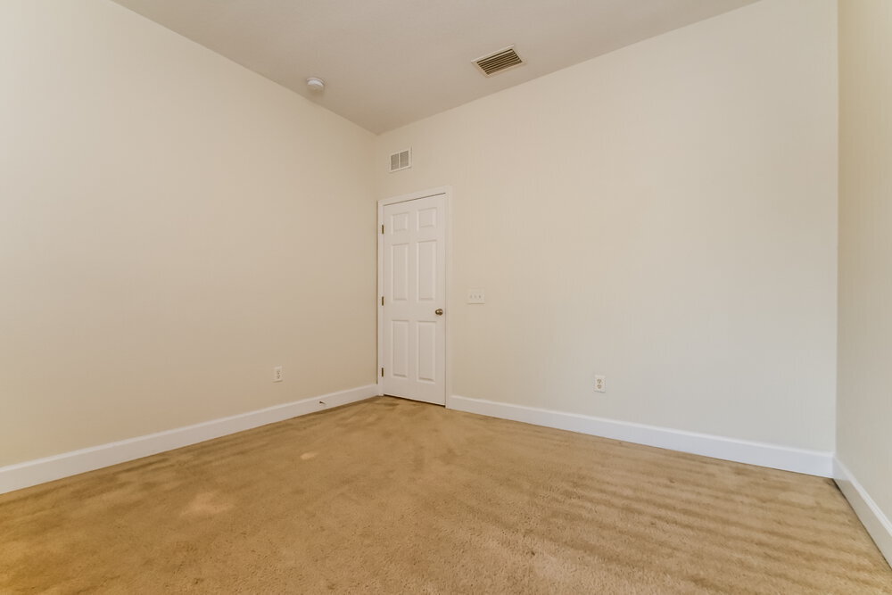 Building Photo - 6525 Quiet Pool Ct