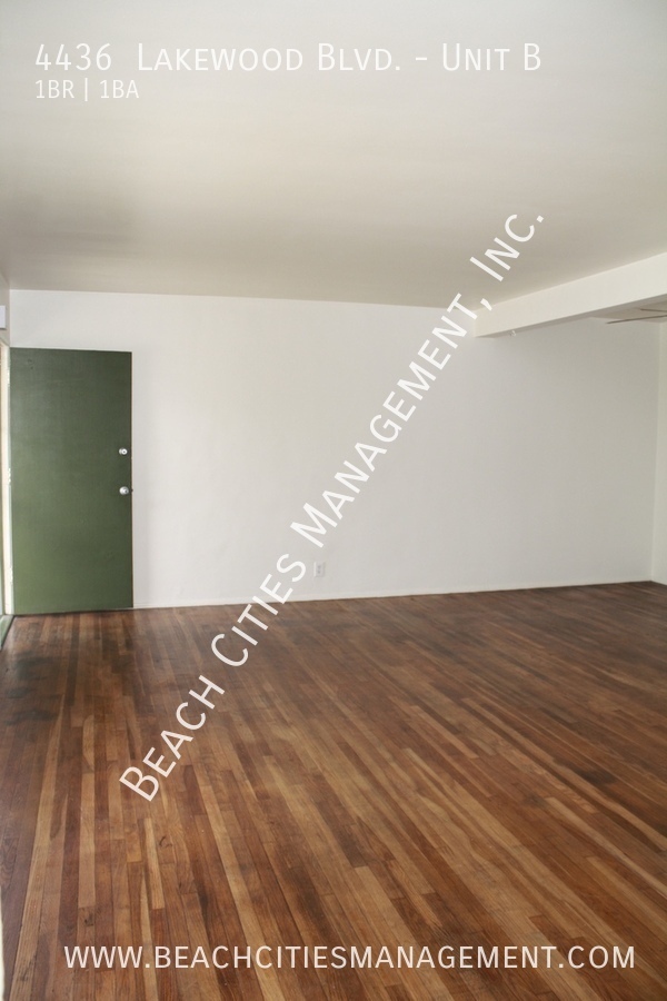 Building Photo - 4436 Lakewood Blvd
