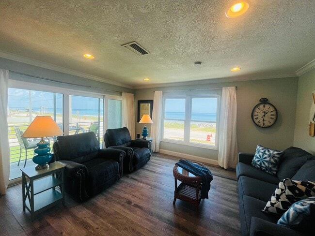 Building Photo - 2250 Ocean Shore Blvd