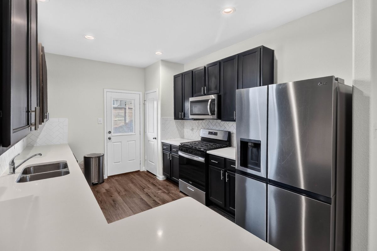Building Photo - 24839 Goldoni Dr