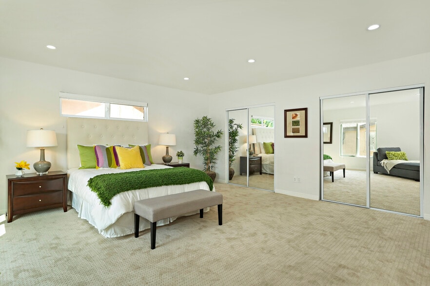 #2 Example Master Suite mirrored double closets Current no carpeting - 3424 Bellevue Ave