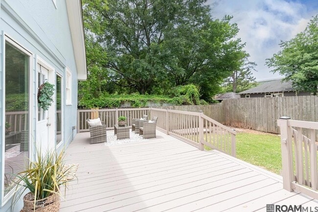 Building Photo - 314 Bedford Dr