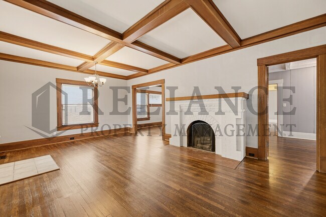 Building Photo - 111 N Clifton Ave