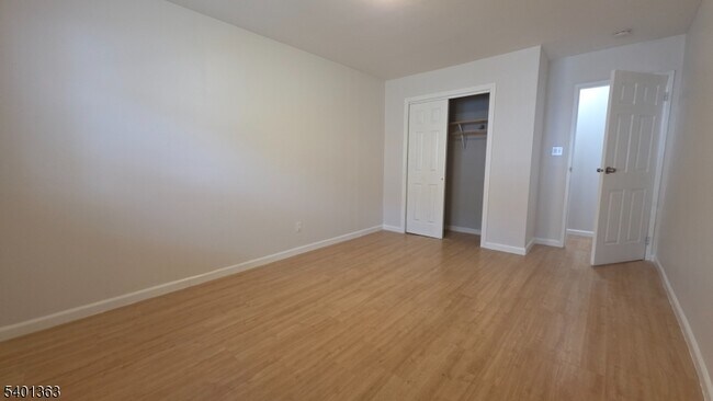 Building Photo - 725 Joralemon St