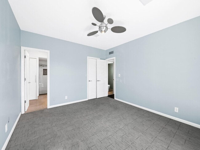 Building Photo - 1560 S Ocean Ln