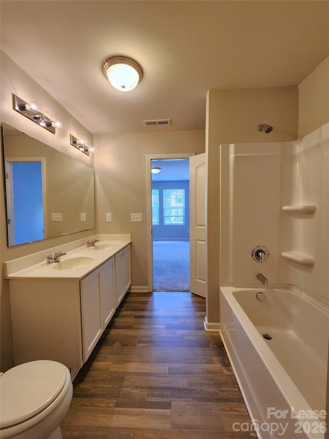 Building Photo - 1127 Oswald T Dr