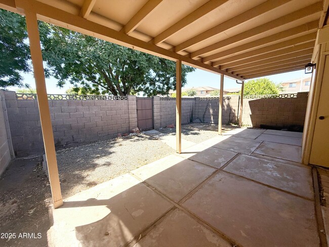 Building Photo - 5554 N 10th St