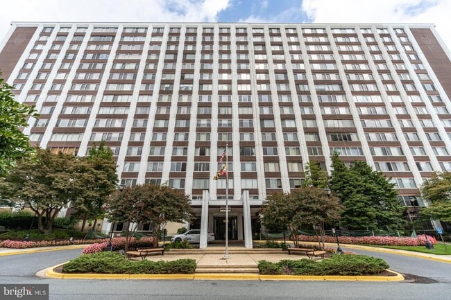 Building Photo - 11801 Rockville Pike