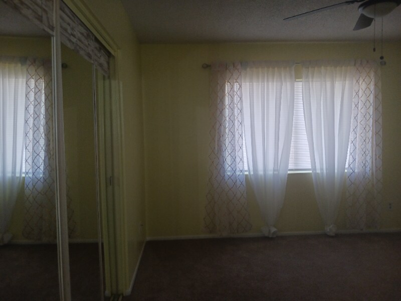 Building Photo - 17621 N 42nd St