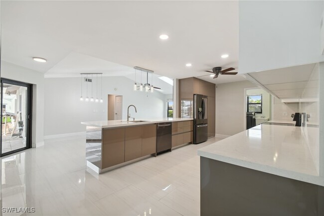 Building Photo - 1101 SW 51st Terrace