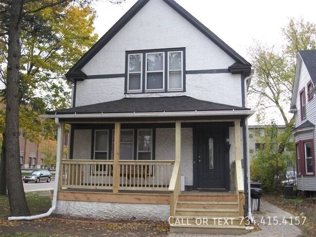 Building Photo - 936 Mary St