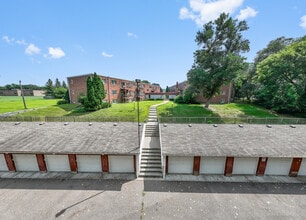 Building Photo - Riverwood Homes LLC