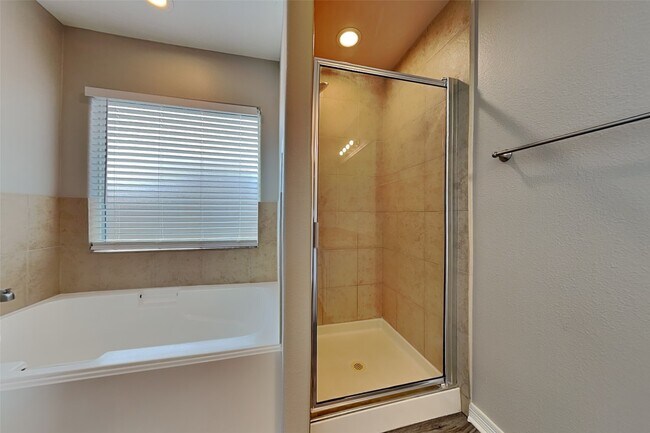 Building Photo - 10218 Black Forest Ct