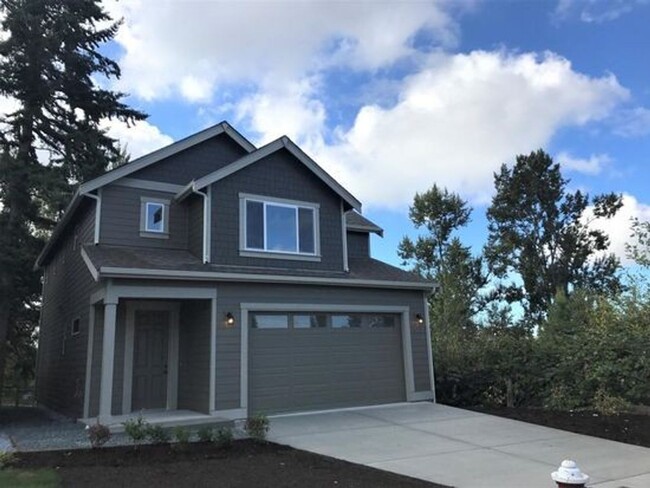 Building Photo - Exquisite Newer 2 Story Home near Bellis F...