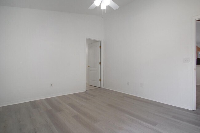 Building Photo - 103 Ridgebrook Ct