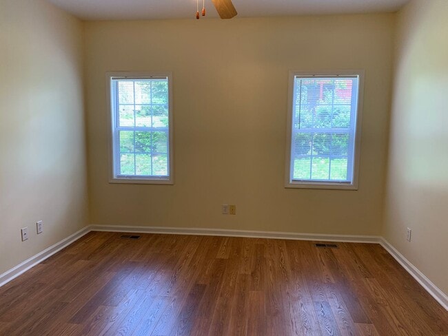 Building Photo - SPACIOUS HOME WITH DOWNSTAIRS PRIMARY BEDROOM AND BATH- LAKE WHEELER/ FARMER'S MARKET AREA